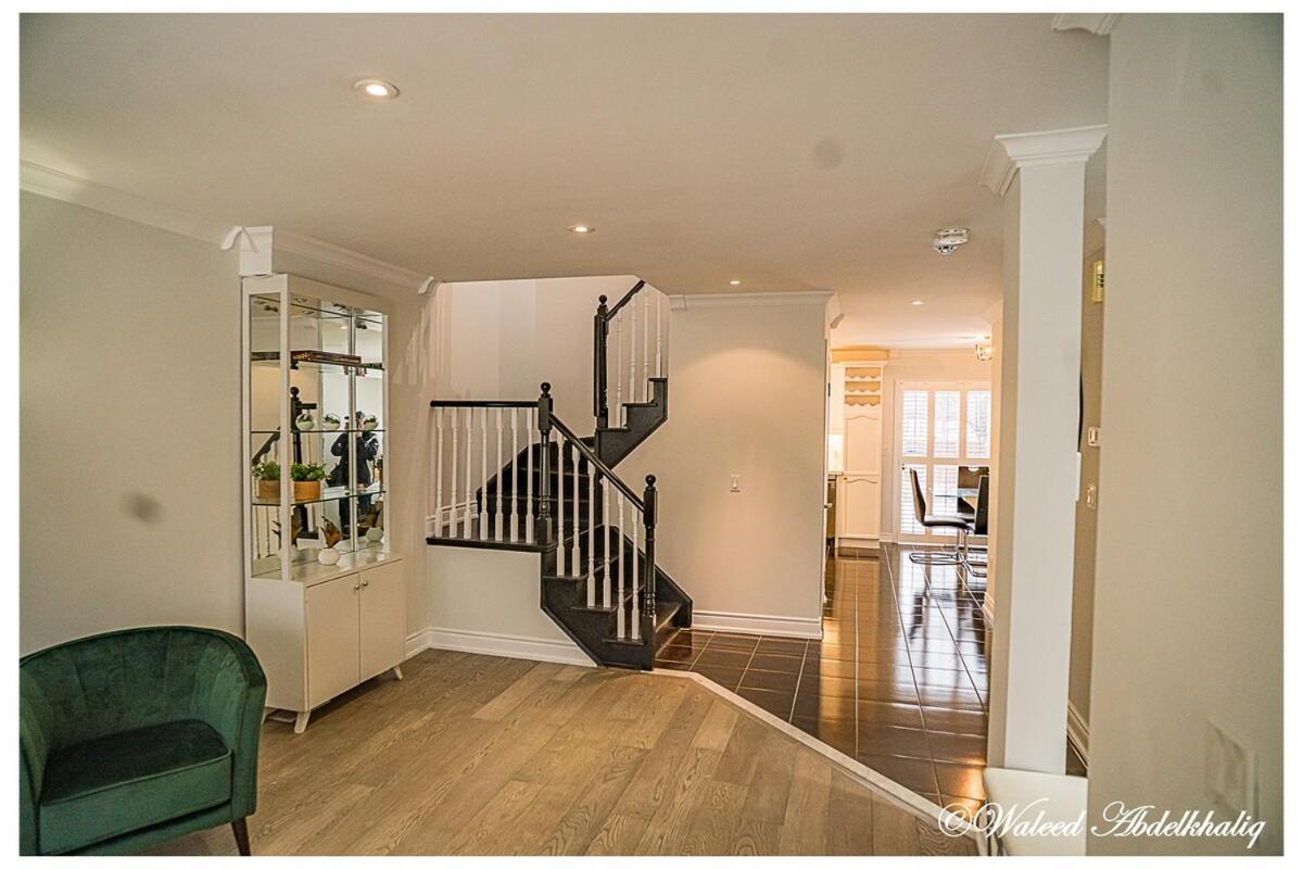 Sunroom House - 4 Bedrooms Mississauga Eksteriør bilde